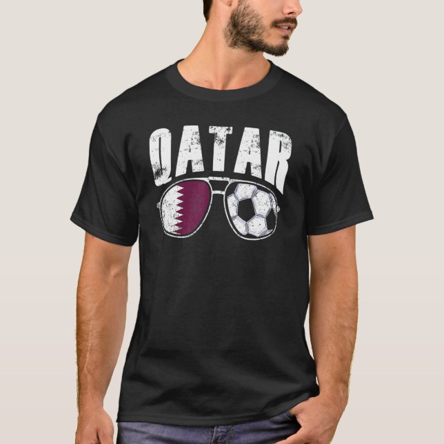 Camiseta Fanático de bandera de Qatar gafas de sol hinchas  (Anverso)