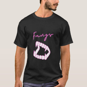 Camiseta Fangs (dientes de vampiro rosado)