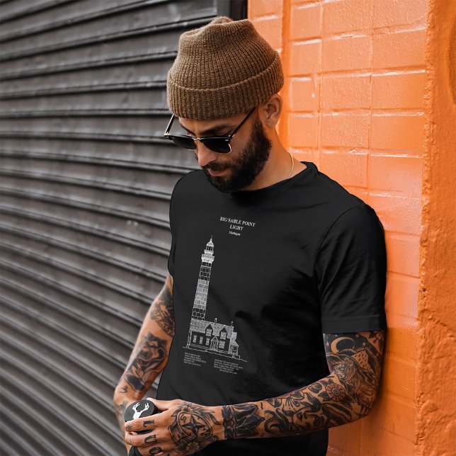 Camiseta Faro de Big Sable Point - Míchigan – DC (Big Sable Point Lighthouse - Michigan – AD. Men Basic Black T-Shirt)