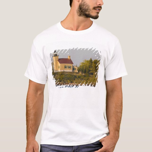 Camiseta Faro en el lago Superior cerca de Copper Harbor (Anverso)