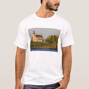 Camiseta Faro en el lago Superior cerca de Copper Harbor