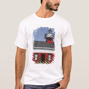 Camiseta Faro reubicado en la orilla en Douglas cerca