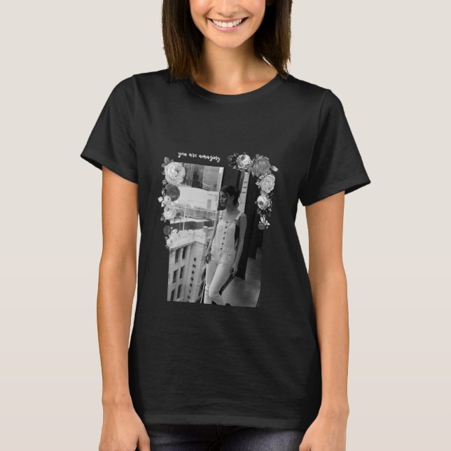 Camiseta FASHION Art Chica Blanco y Negro Belleza #3 (Anverso)