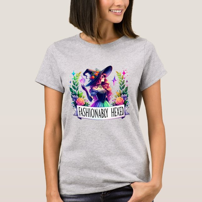 Camiseta "Fashionably Hexed Witch – Modern Style Halloween  (Anverso)
