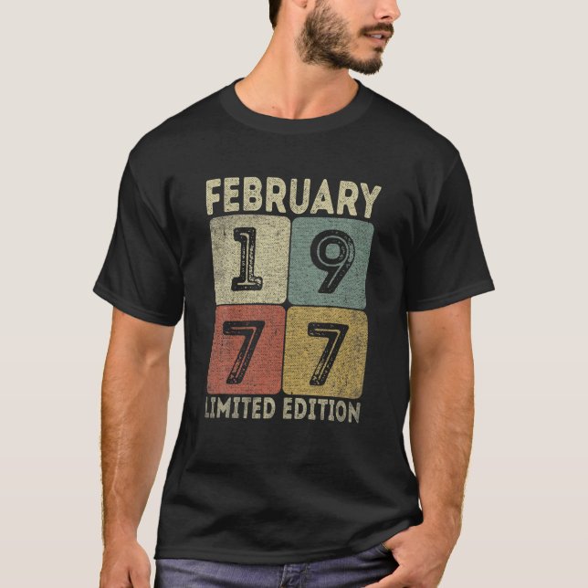 Camiseta Febrero 1977 Edición Limitada Outfit Retro 45Th Bd (Anverso)