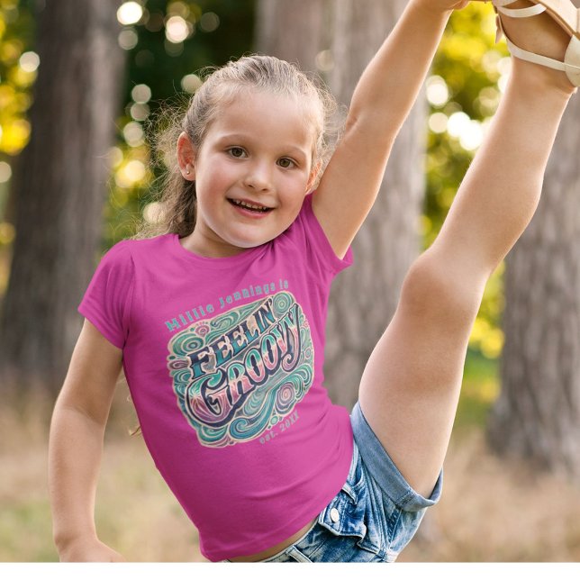 Camiseta Feelin' Groovy Retro 70 Personaliza el color rosa (Subido por el creador)