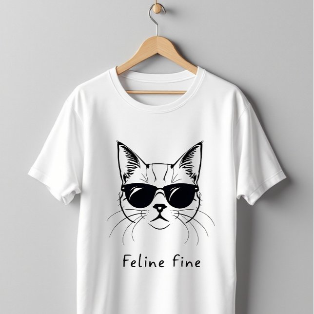 Camiseta Feline Fine (Subido por el creador)