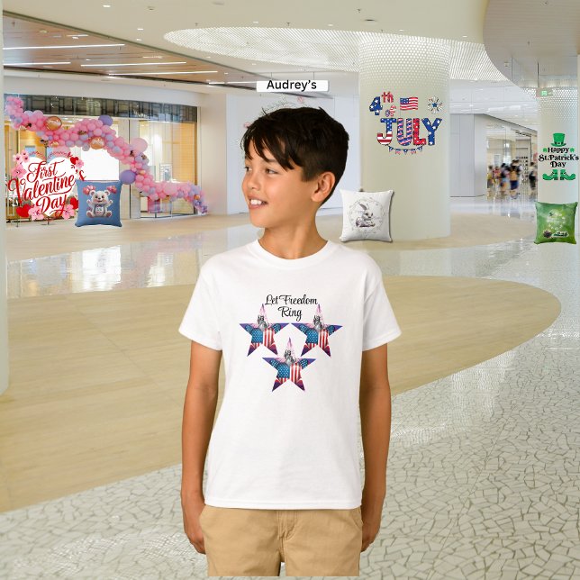 Camiseta Feliz 4 de julio "Dejen que la libertad ande" cami (Subido por el creador)