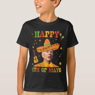 Camiseta Feliz 4 De Mayo, El Gracioso Joe Biden Confundió C