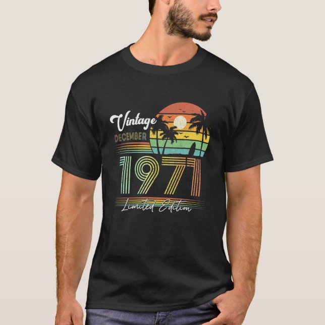 Camiseta Feliz 50 Años Diciembre Viejo De 50 Años (Anverso)