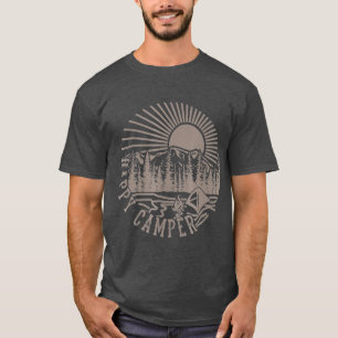 Camiseta Feliz Camper con árboles, montaña y sol