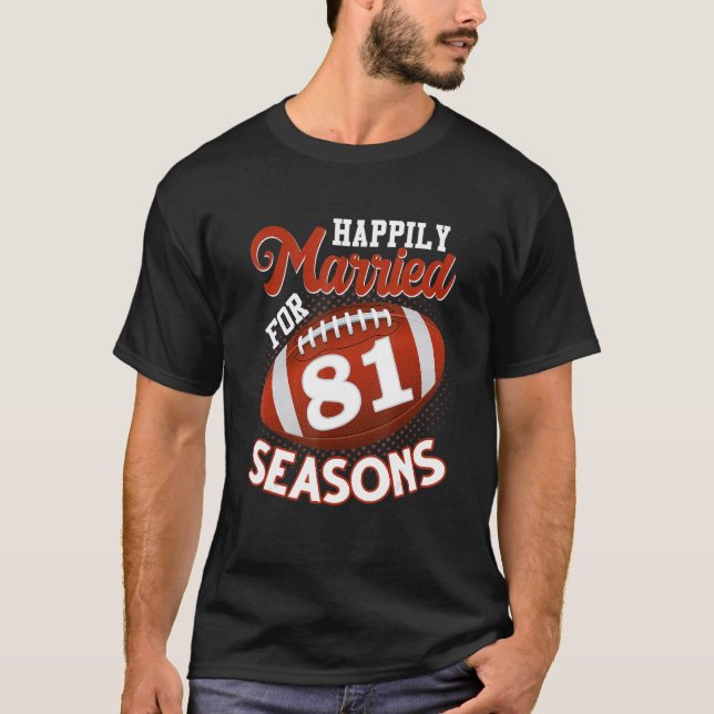 Camiseta Feliz Casamiento Por 81 Estaciones De Fútbol 81st  (Anverso)