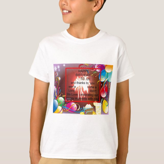 Camiseta Feliz cumpleaños a la imprenta de arte estadounide (Anverso)