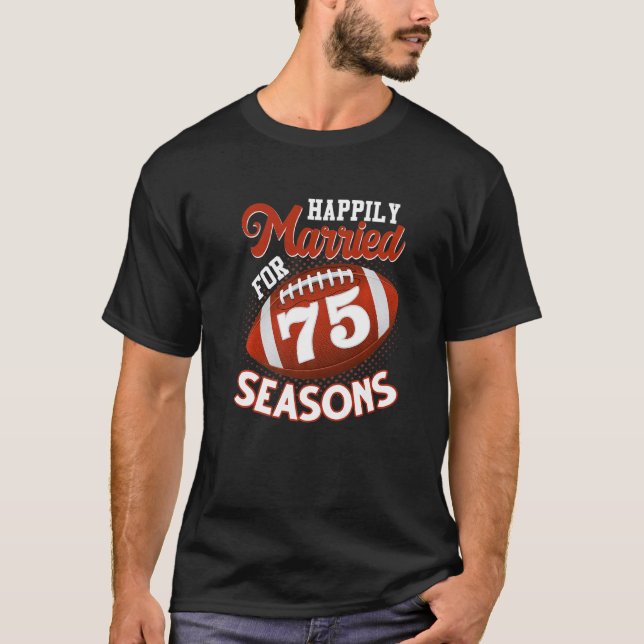 Camiseta Feliz De Casarse Por 75 Estaciones De Fútbol 75th  (Anverso)