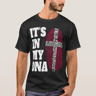 Camiseta Feliz de que esté en mi ADN Bandera danesa de Dina