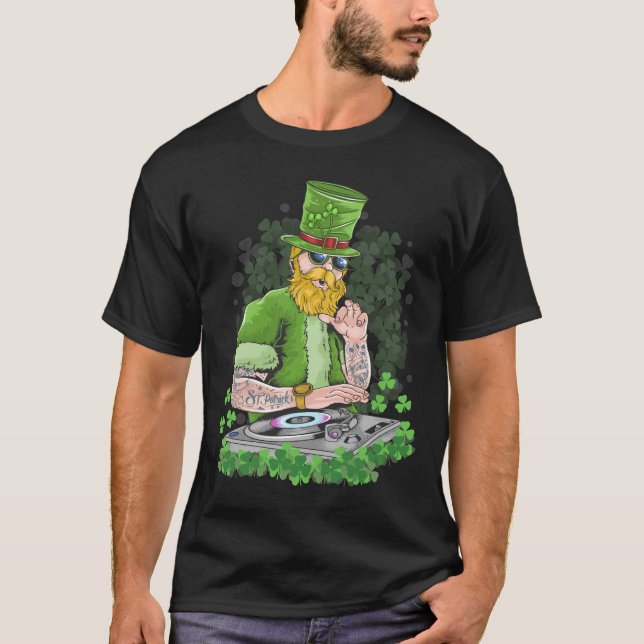 Camiseta Feliz Día de San Patricio | Leprechaun DJ (Anverso)