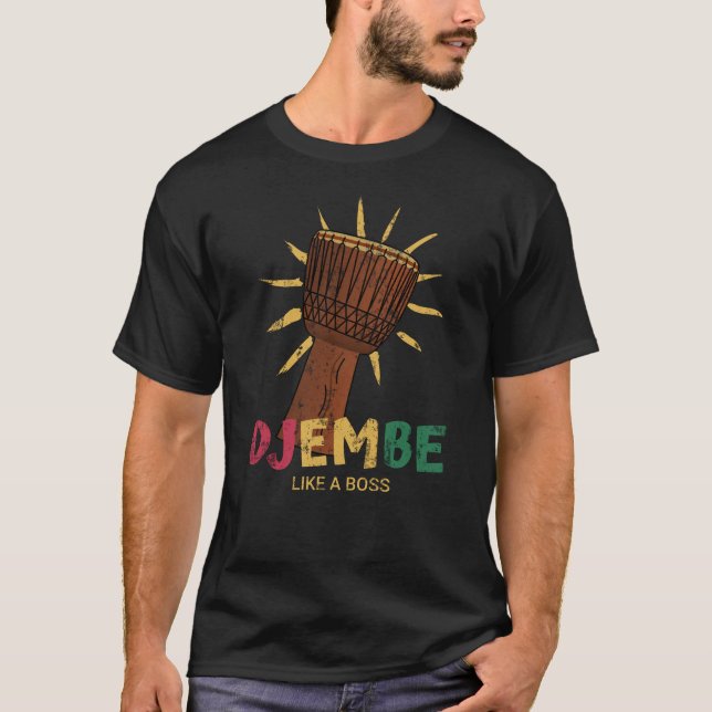 Camiseta Feliz Djembe como un jefe de tambor africano (Anverso)