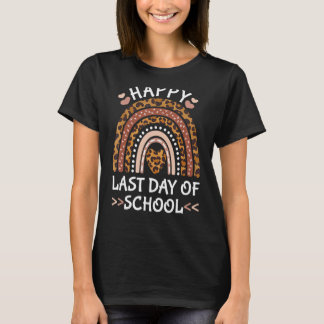 Camiseta Feliz El Último Día De Enseñanza Escolar A Las Muj