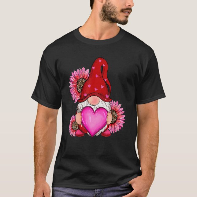 Camiseta Feliz Gnome del Día de San Valentín con Leopard Su (Anverso)