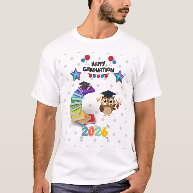 Camiseta Feliz Graduación 2026 - Búho y Libros Adorables (Anverso)