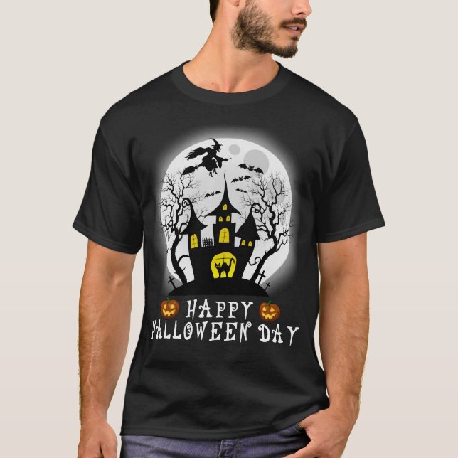 Camiseta Feliz Halloween, viene halloween, esta temporada (Anverso)