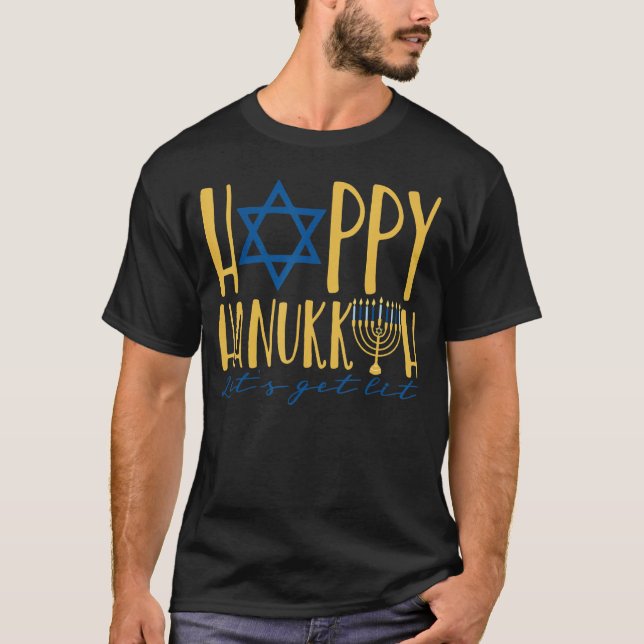 Camiseta Feliz Hanukkah 2022 Vamos a poner la Menorah judía (Anverso)