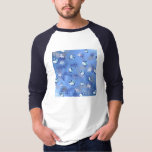 Camiseta Feliz Hanukkah cayendo estrellas y sueños<br><div class="desc">Está viendo la colección de diseño de Lee Hiller. Coleccionista,  ropa,  regalos y objetos de colección Lee Hiller Photography o colección de arte digital. Puedes ver su fotografía de la naturaleza en http://HikeOurPlanet.com/ y seguir su blog de senderismo dentro del Parque Nacional de Hot Springs.</div>