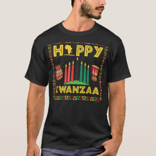 Camiseta Feliz Kwanzaa Kinara sobre las velas en África