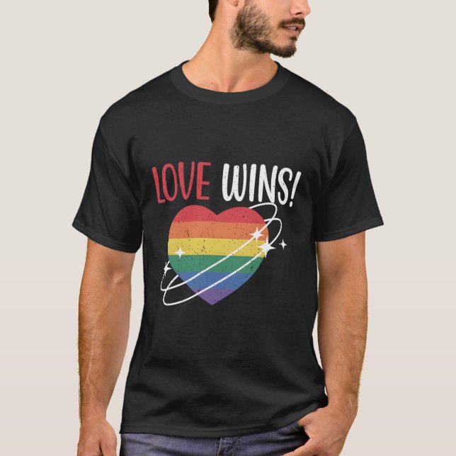 Camiseta Feliz mes de orgullo Bandera Arcoiris para un orgu (Anverso)