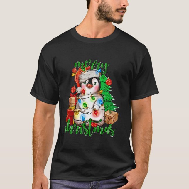 Camiseta Feliz Navidad Pingüino Árbol de Navidad Luz Navida (Anverso)