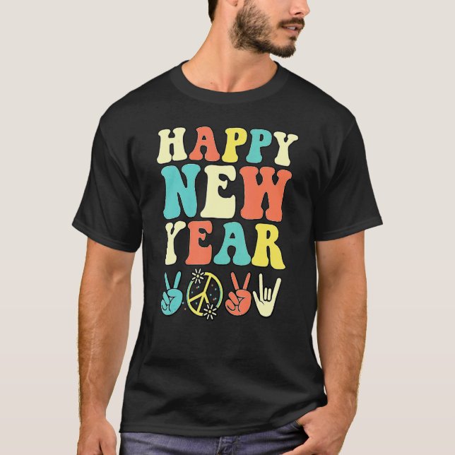 Camiseta Feliz Nuevo Año Hippie 2023 Signo De Paz Y Amor Ha (Anverso)