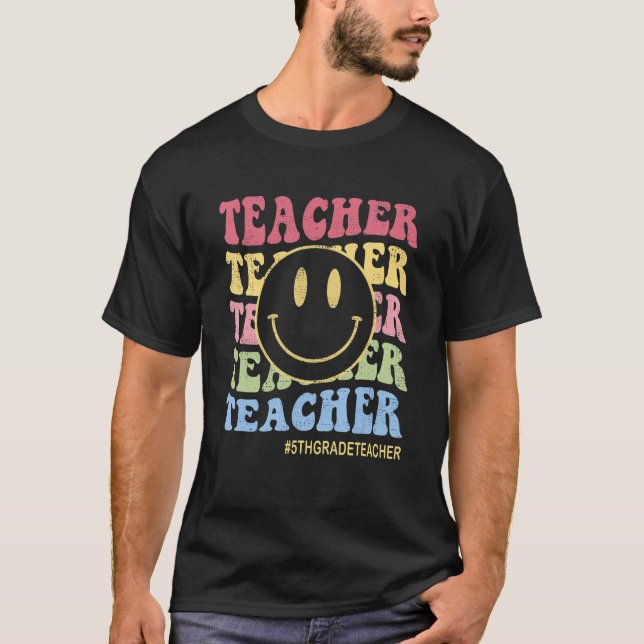 Camiseta Feliz primer día a profesores retro de quinto grad (Anverso)