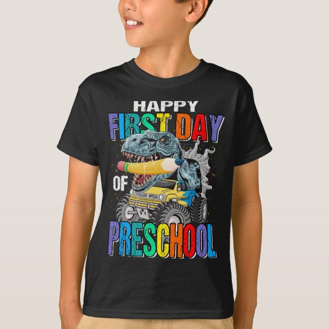 Camiseta Feliz Primer Día De Camión De Monstruo Preescolar (Anverso)