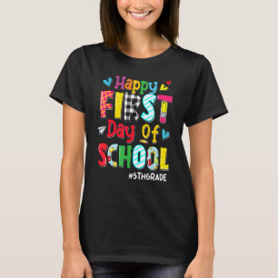 Camiseta Feliz Primer Día De La Escuela Maestra De 5º Grado