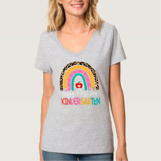 Camiseta Feliz Primer Día Maestro de Kinder Regresa A