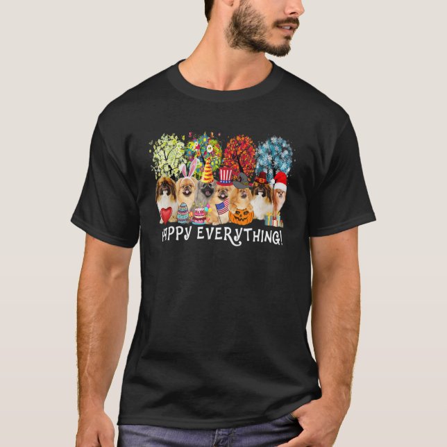 Camiseta Feliz Todo El Año Por Las Estaciones De Perro Peki (Anverso)