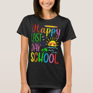 Camiseta Feliz Último Día De Graduación Escolar De Estudian