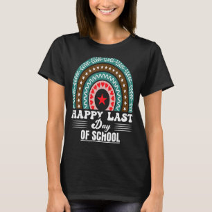 Camiseta Feliz Último Día De Graduación Escolar De Estudian
