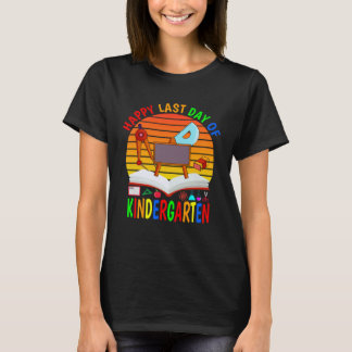 Camiseta Feliz Último Día De Jardín De Infantes 2023 Maestr