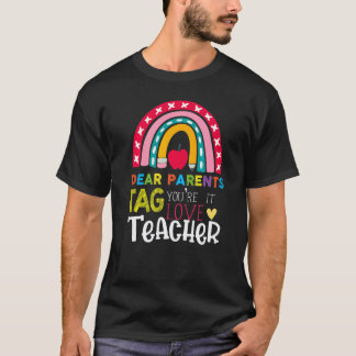 Camiseta Feliz último día de queridos padres Etiqueta eres 