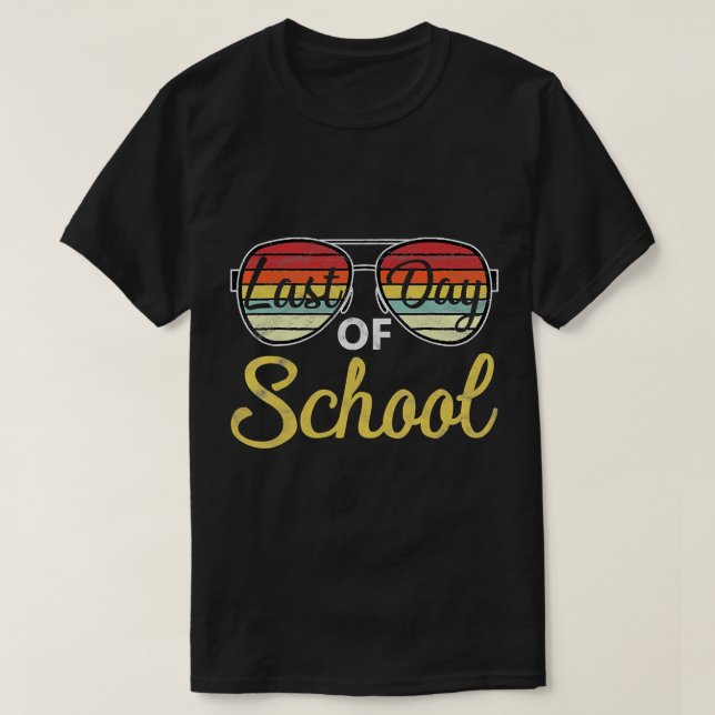 Camiseta Feliz último día de regalos de fin de año escolar  (Diseño del anverso)