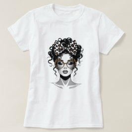 Camiseta femenina con la cara de una mujer hermosa
