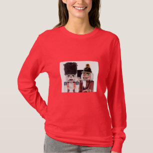 camiseta femenina de tres petardos