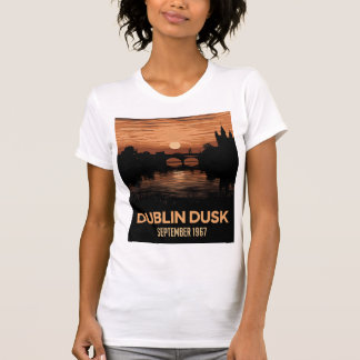 Camiseta femenina Dublin Dusk | Arte de viaje a Ir