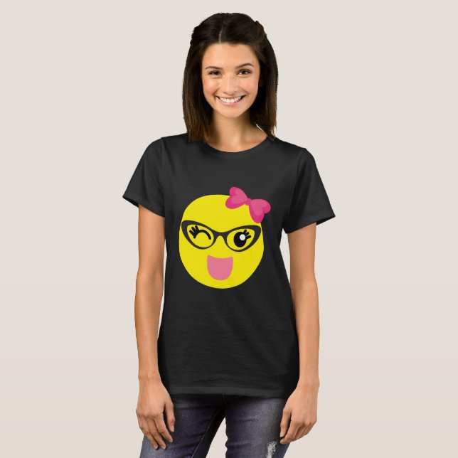 Camiseta femenina linda de la emoji (Anverso completo)