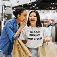 Camiseta femenina superviviente del Black Friday