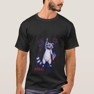 Camiseta Femeninas Feral Free Funny Patriotic Racoon Feral 