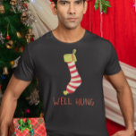 Camiseta Festividad de Navidades traviesos<br><div class="desc">Este diseño fue creado a través del arte digital. Puede cambiar el estilo de esta camisa eligiendo Más > bajo la opción de estilo. Se puede personalizar en el área de proporcionar o personalizar eligiendo la opción de hacer clic en el personalizar y cambiando el nombre, las iniciales o las...</div>