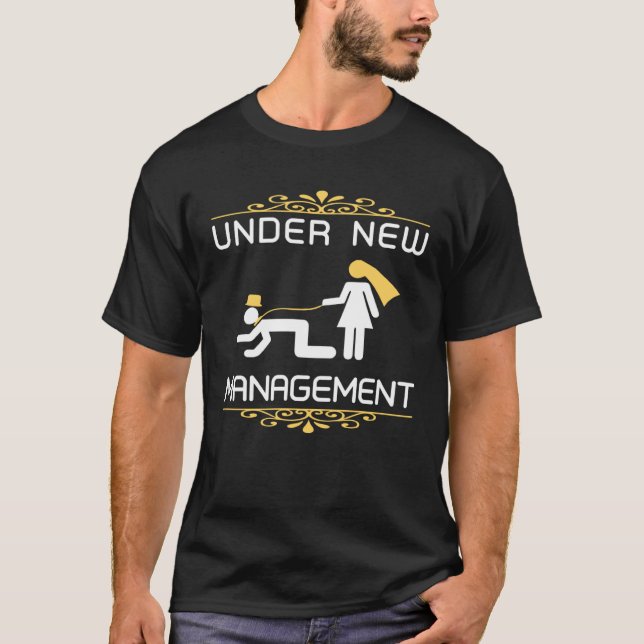 Camiseta Fiance Engagement   Under New Management Just Marr (Anverso)