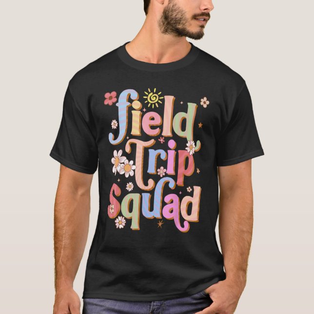 Camiseta Field Trip Squad Groovy Retro Field Day 2023 Teach (Anverso)